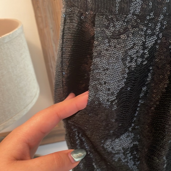 Sequin Sachin + Babi Shorts - Picture 4 of 7